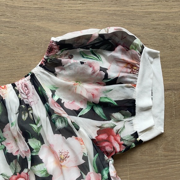 NWT Floral Top - Picture 4 of 6